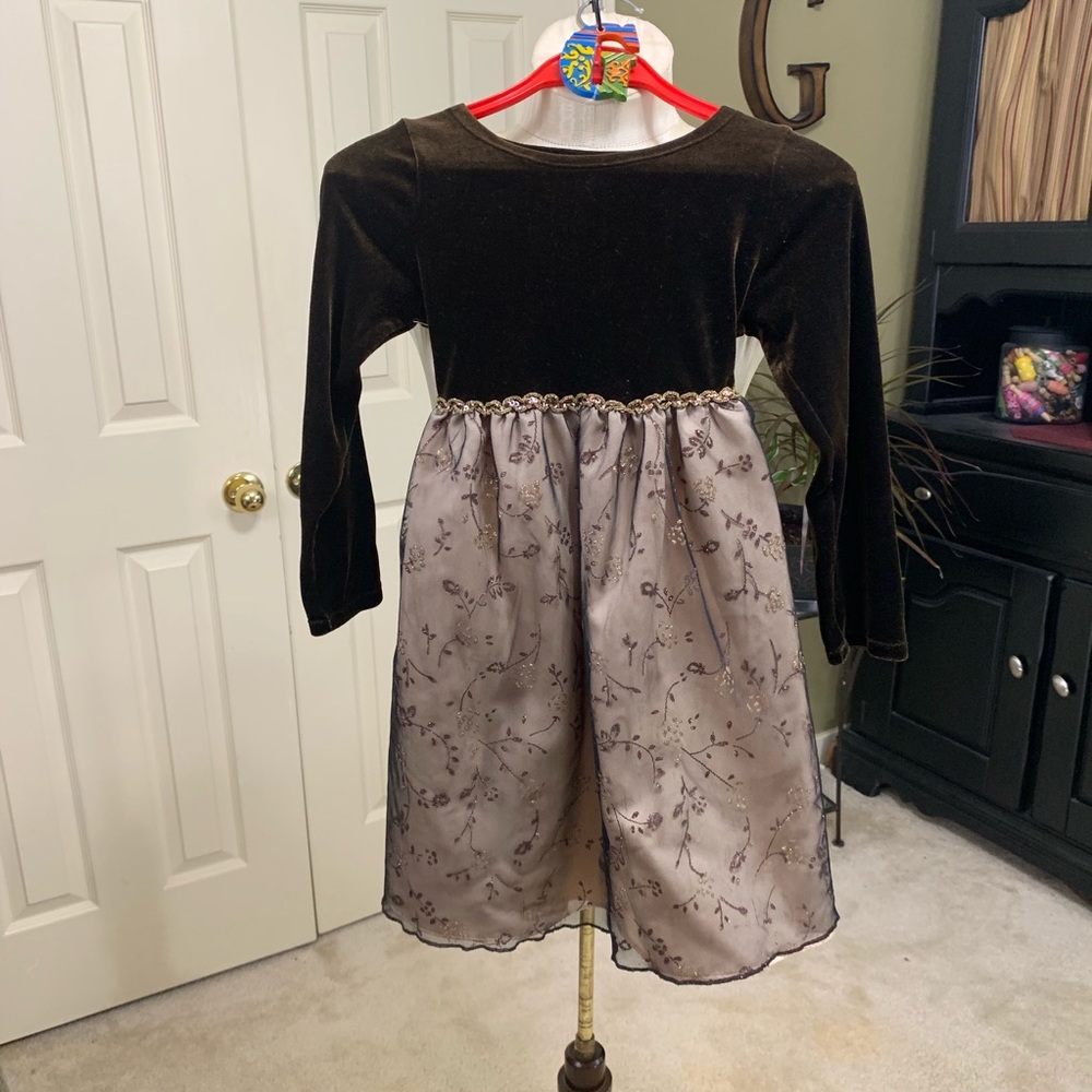 Perfectly Dressed Brown Dress Size 6
